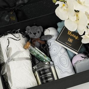 Caja de regalo aromática de lujo más nueva al por mayor <span class=keywords><strong>para</strong></span> su decoración del hogar <span class=keywords><strong>velas</strong></span> de cera de soja perfumadas hechas a mano personalizadas a granel - Product Image 2