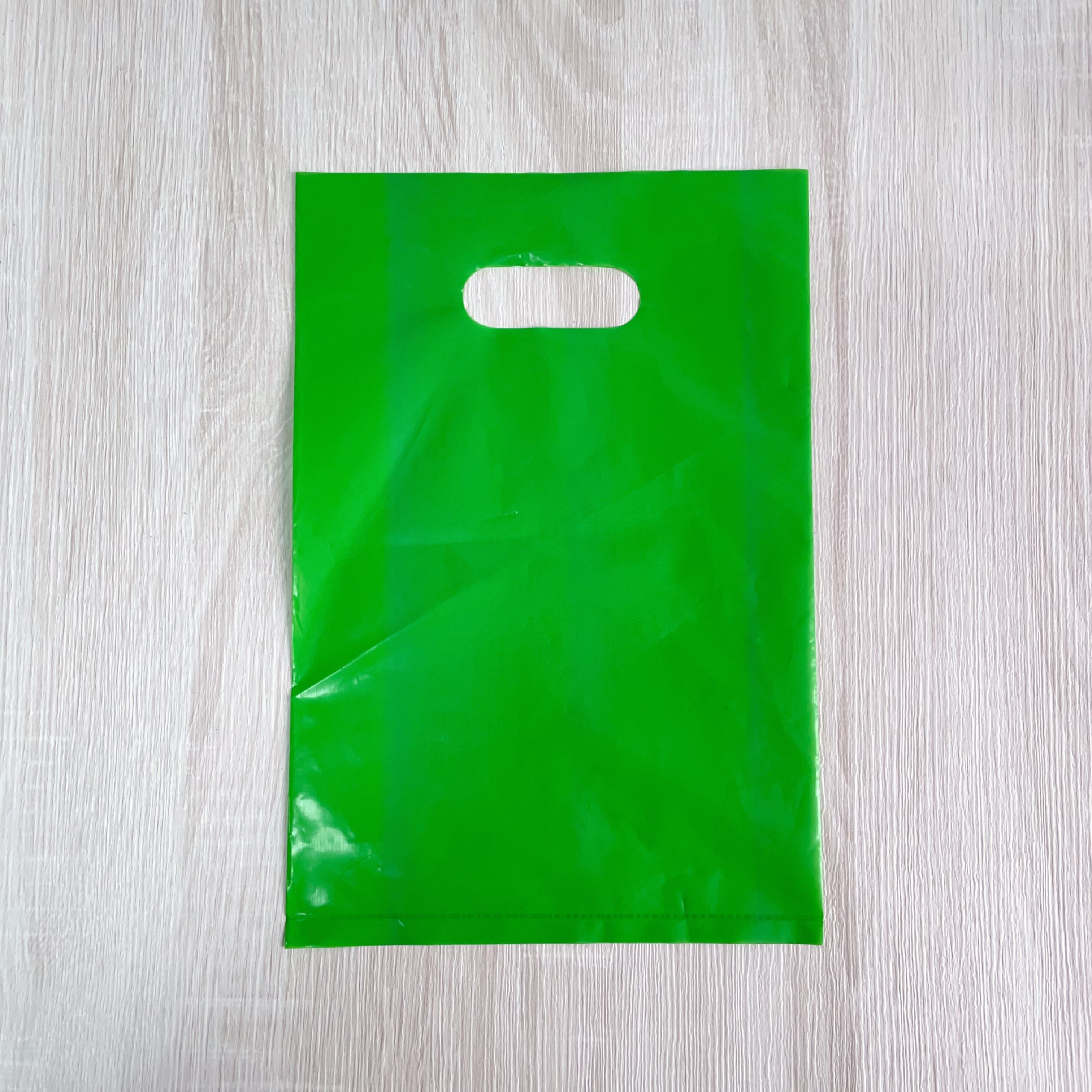 สีเขียว