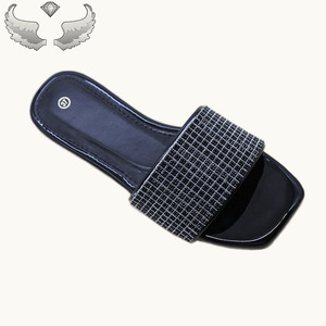 Sandales plates décontractées pour femmes, respirantes, à strass, de haute qualité, à la mode, vente en gros - Product Image 3