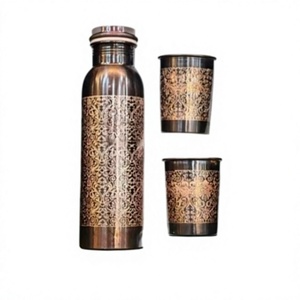 Botella de cobre con taza Cocina y vajilla Botellas de agua de cobre puro disponibles en metal asequible - Product Image 1