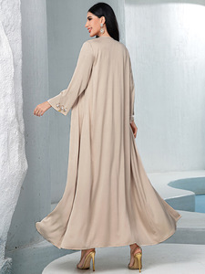 Vestido modesto musulmán de Dubái cosido a mano con diamantes de imitación marroquíes Kaftan Abaya vestido de oración transpirable de dos piezas para Oriente Medio - Product Image 3