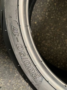 Pneus de moto en gros 17 pouces 190/55-17 190/50-17 200/50-17 200/55-17 pour autoroute - Product Image 5