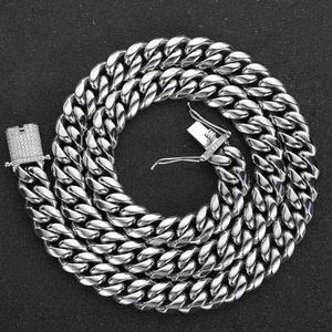 Vente en gros Collier <span class=keywords><strong>Monaco</strong></span> pour hommes en acier inoxydable Chaîne à maillons cubains Miami en plaqué or 14 ct 18 ct hip hop pour hommes - Product Image 5