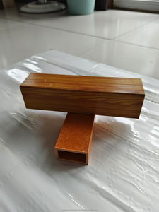 Plafonds <span class=keywords><strong>de</strong></span> profil <span class=keywords><strong>de</strong></span> Pultrusion en plastique renforcé <span class=keywords><strong>de</strong></span> <span class=keywords><strong>fibre</strong></span> <span class=keywords><strong>de</strong></span> <span class=keywords><strong>verre</strong></span> anti-corrosion <span class=keywords><strong>de</strong></span> Purlin <span class=keywords><strong>de</strong></span> FRP <span class=keywords><strong>pour</strong></span> l'atelier avec la structure <span class=keywords><strong>de</strong></span> <span class=keywords><strong>fibre</strong></span> <span class=keywords><strong>de</strong></span> <span class=keywords><strong>verre</strong></span> - Product Image 4