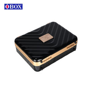 Caja de almacenamiento de maquillaje Obox, negra con rayas, material ABS, organizador de cosméticos resistente para uso doméstico. - Product Image 1