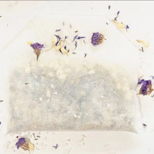 Natth สีชมพูเกลืออาบน้ำสมุนไพรหิมาลัยขัดผิวนุ่มด้วยถุงชากรองเกลือที่มีกลิ่นที่ทำความสะอาดอย่างนุ่มนวล - Product Image 2