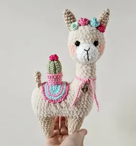 Hand Crochet Soft Milk White Color Alpaca Animal Toys Customized small Toys on the Back of Alpacas Milk Cotton