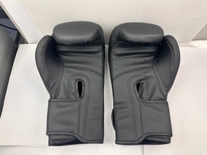 Gants de boxe en cuir PU noir, fermeture Velcro sur tous les doigts, gants d'entraînement pour adultes, unisexe, gants de boxe pour arts martiaux - Product Image 2