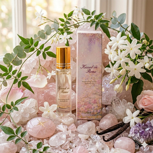 Huile de parfum roll-on Luxury Kissed in Rome, parfum ambré chaud et vanillé, senteur sensuelle et apaisante pour la relaxation, parfum pour le corps entier et les points de pression. - Product Image 3