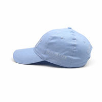 Casquettes de baseball en coton sergé non structurées, personnalisées OEM, à 6 panneaux, avec logo brodé coloré et broderie plate en coton