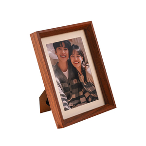 Cornice Fotografica Classica in Legno, Varie Dimensioni 6" 7" 8" <span class=keywords><strong>10</strong></span>" A4 per Decorazione Casa, Ufficio, Tavolo e Parete - Product Image 1