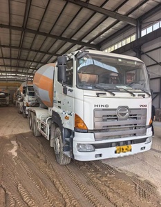 รถผสมคอนกรีต Zoomlion 12 ลูกบาศก์เมตร ปี 2014 สภาพใช้งานได้ พร้อมโครงรถ Hino - Product Image 3