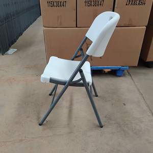 كراسي بلاستيكية بيضاء قابلة للطي بسيطة ومحمولة للاستخدام الخارجي بأسعار الجملة للحفلات والفعاليات - Product Image 6