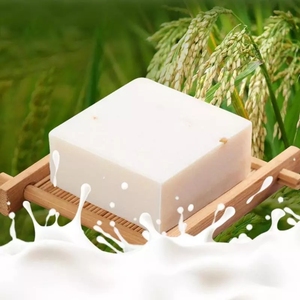Savon au lait de riz de Thaïlande, blanchissant et régulateur de sébum, savon artisanal en gros, savon au lait de riz blanchissant, savon au lait de chèvre - Product Image 5