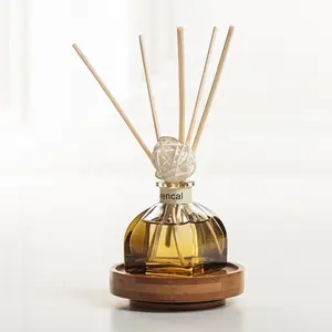 Luxury custom reed diffuser with stick wood flower base liquid air aroma home fragrance 50ml Reed Diffuser with lid