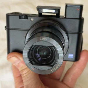 กล้องดิจิตอล hft Cyber-shot DSC-<span class=keywords><strong>RX100</strong></span> <span class=keywords><strong>III</strong></span> มืออาชีพสีดำขายส่ง - Product Image 2