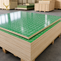 Contreplaqué vert en PP filmé 4x8 18mm, direct usine - Panneau de coffrage réutilisable pour le béton et la construction