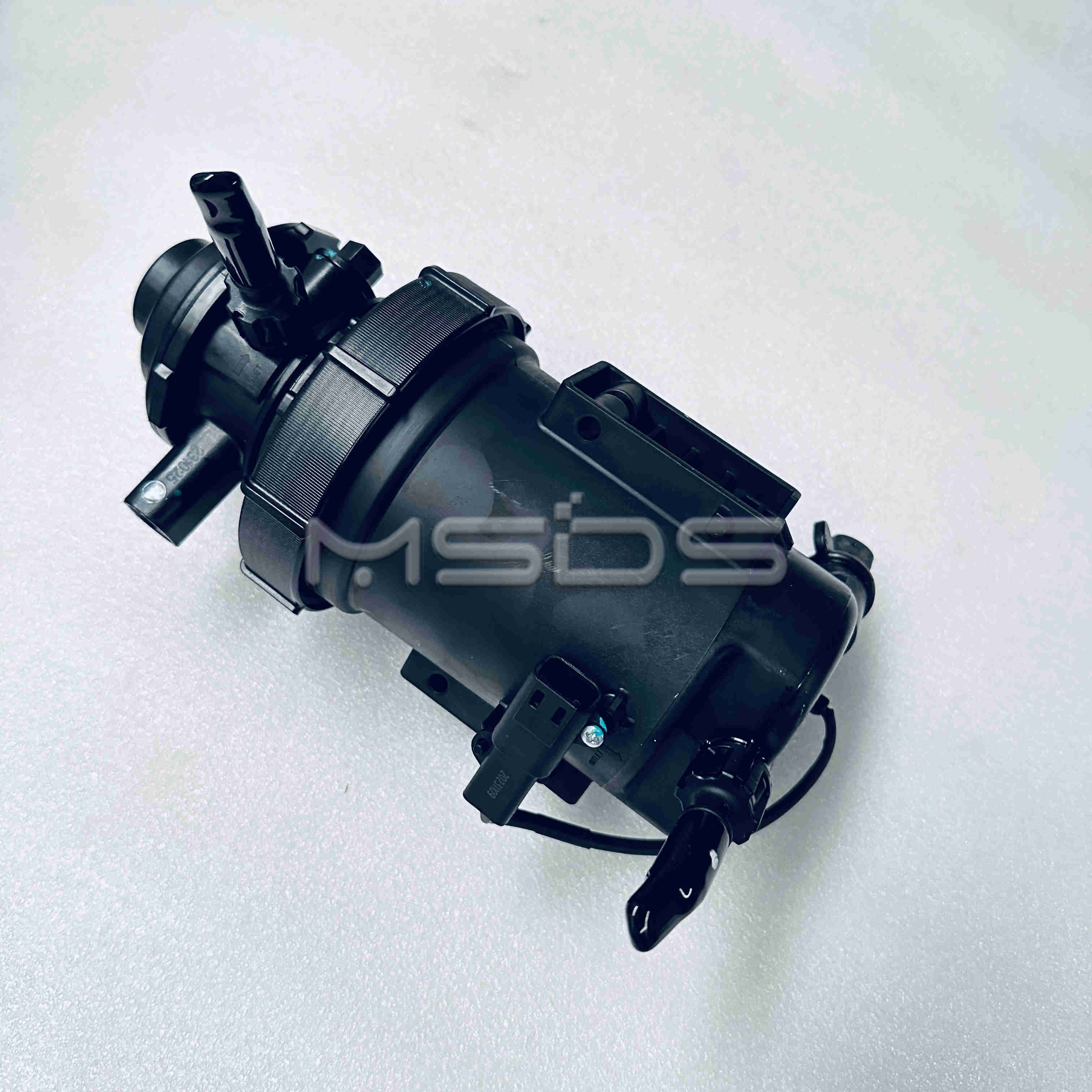 ISF2.8 Cummins Engine Parts Fuel Water Separator Fuel Filter