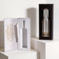 Boîte en papier rigide de luxe à double porte avec fermeture magnétique et logo personnalisé pour l'emballage de whisky, brandy, vin, champagne et autres boissons, avec insert.