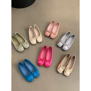 Designer Women's Pumps - Lightweight Summer Casual Shoes With Non-Slip Sole Retro Style - Product Image 3