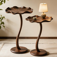 Nouvelle table d'appoint/de thé/d'angle en bois de noyer noir sculpté à la main avec bord festonné de style chinois pour salon