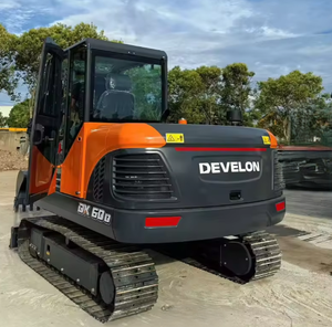 Excavadora de cadenas DEVELON DX60D de 6 toneladas, miniexcavadora de alto rendimiento con sistema hidráulico fiable, máquina de construcción de 6T lista para enviar - Product Image 4