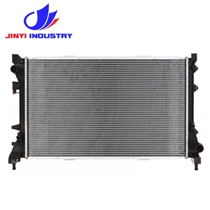 <span class=keywords><strong>Radiateur</strong></span> de voiture adapté à <span class=keywords><strong>FIAT</strong></span> <span class=keywords><strong>500</strong></span> ABARTH L4 1.4L 12-15 MT 55111352AA RA13245C 2219428 617859 CU13245 8013245 913245OE FI3010100 - Product Image 1