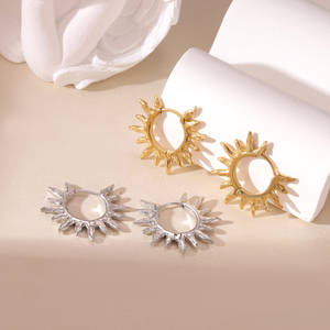 Boucles d'oreilles simples Boucles d'oreilles à la mode en forme d'étoile Bijoux et accessoires en gros sans décoloration - Product Image 3