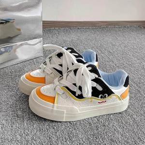 Zapatillas Blancas de Plataforma Estilo K, Diseño Clásico y Versátil, Calzado Deportivo Informal y Cómodo para Estudiantes - Product Image 2
