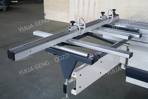 Scie à table efficace à faible bruit et vibrations pour des environnements de travail silencieux en Allemagne - Product Image 2