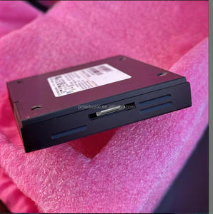 SSD interne à prix réduit Mzilg15Thbla-00A07 15,36 To PCIe 24 Gbit/s double port compatible serveur SATA 2,5 pouces RAID haute performance - Product Image 1