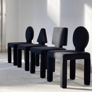Chaise de salle à manger en peluche noire de style nordique avec dossier, tabouret de salon moderne et minimaliste pour adultes et enfants - Product Image 2