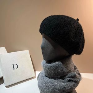 Haute qualité femmes fleur tricoté <span class=keywords><strong>Crochet</strong></span> béret chapeau décontracté pour printemps automne plage porter voyage en plein air mignon fille béret chapeau - Product Image 4