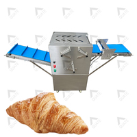 Ligne de production de croissants remplis entièrement automatique commerciale/ligne de remplissage de croissants pour boulangerie