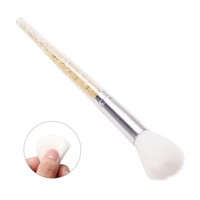 Pinceau éventail professionnel en nylon doux avec manche en plastique pour le maquillage du visage, idéal pour le correcteur et le fond de teint