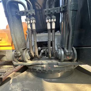 Excavatrice moyenne d'occasion Hyundai HX220HD, poids opérationnel de 22 tonnes, état d'occasion, matériel de construction d'occasion Hyundai HX220HD fabriqué en Corée - Product Image 4