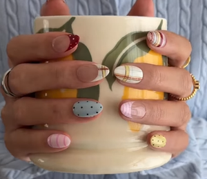 <span class=keywords><strong>Uñas</strong></span> Postizas Artificiales Nuevas al por Mayor, 10 Piezas, <span class=keywords><strong>Uñas</strong></span> Acrílicas Francesas Pintadas a Mano, Cobertura Completa, Diseño Personalizado Hermoso - Product Image 1