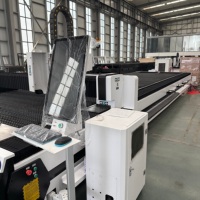 Machine de découpe laser à fibre industrielle 3000*1500 4000*2000 6000*2500 8000*2500 avec mise au point automatique, équipement de découpe laser CNC pour métaux