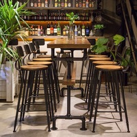 Ensemble de table et chaises de style industriel en bois massif et pieds en métal, mobilier commercial pour restaurant, bar, café