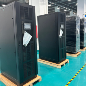 Sistema de Alimentación Ininterrumpida (<span class=keywords><strong>UPS</strong></span>) Modular Trifásico de Entrada y Salida de 60KVA Personalizado de Fábrica para Centro de Datos y Sala de TI - Product Image 2
