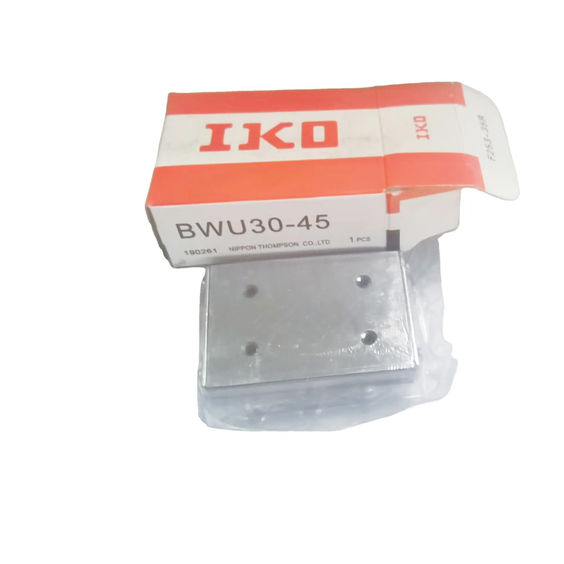 IKO 선형 슬라이드 유닛 BWU6-20 BWU 6-20 BWU620 러너 블록 일본 신제품 2020 자동화 장비 합판 상자 5 년 JP