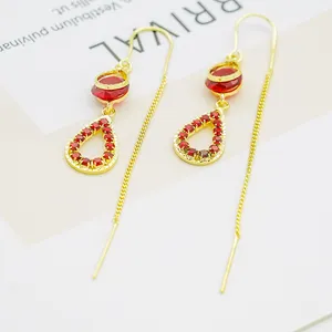 2023 bán buôn Micro dát Red Zirconia nước Drop pendant Hoop Bông tai 14K mạ vàng tua thời trang đơn giản của phụ nữ Bông tai