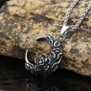 Yunnique – collier avec pendentif croissant de lune en acier inoxydable pour hommes, bijoux de mode de Style Punk - Product Image 4