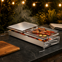 Barbecue en acier inoxydable Santa Maria intégré avec brasero, barbecue argentin, grille en V, hauteur réglable