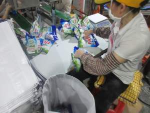 Vente en gros de détergent en <span class=keywords><strong>poudre</strong></span> de marque OEM détergent de haute qualité à prix compétitif en Afrique - Product Image 4