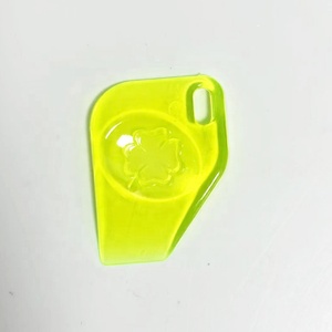 Raschietto per Lotteria a Forma di T Economico Disponibile in 4 Colori con Portachiavi - Product Image 4