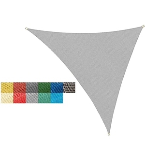 <span class=keywords><strong>Voile</strong></span> triangulaire pare-soleil familial en <span class=keywords><strong>polyéthylène</strong></span> haute densité léger et imperméable avec un taux <span class=keywords><strong>d</strong></span>'<span class=keywords><strong>ombrage</strong></span> allant jusqu'à 85%. - Product Image 1