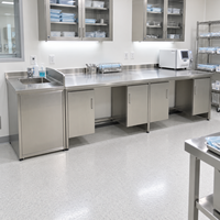 Meuble de laboratoire médical sur mesure en acier inoxydable, évier de salle de stérilisation, banc de travail, armoire de laboratoire en acier inoxydable pour hôpital, CSSD et clinique