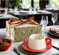 Ensemble tasse et soucoupe à café en céramique de style américain rétro, tasse à thé esthétique de haute qualité pour femmes, coffret cadeau avec logo personnalisé disponible