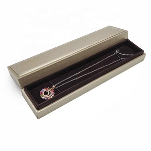 Caja de Joyería de Cuero PU Negra con Diseño Rectangular Cuadrado, Marca EQ Jewel Link, Buen Precio - Product Image 5